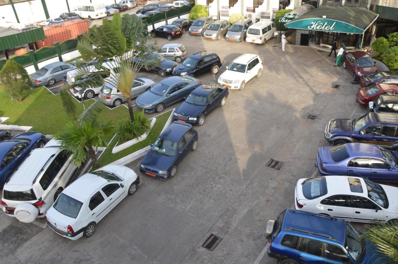 Hotel Vallee Des Princes Douala Exterior foto