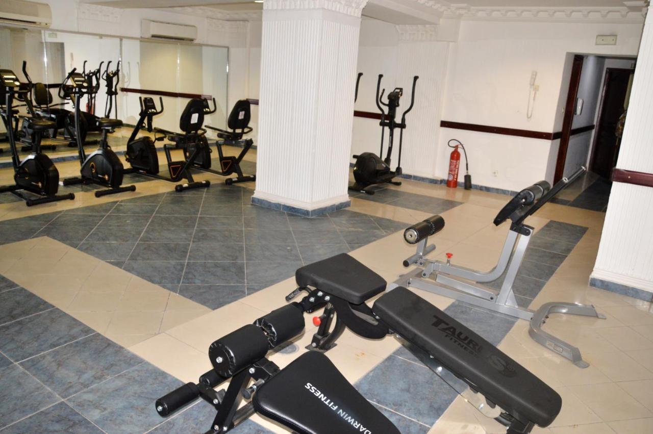 Hotel Vallee Des Princes Douala Exterior foto